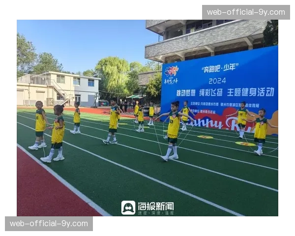 青年公园谢国城纪念棒球场完成1500万元升级，包括更新活动式全垒打墙围网